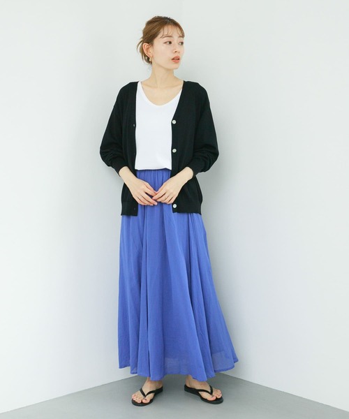 URBAN RESEARCH Sonny Label（アーバンリサーチサニーレーベル）の「『イージーケア/UVカット』ミドル丈Vネックカーディガン（カーディガン/ボレロ・レディース・オフホワイト/ブルー系その他/ブラック/グレー・FREE）」の14枚目の写真