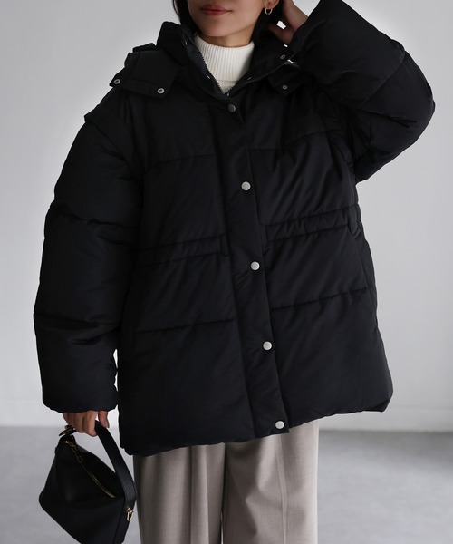 Riberry（リベリー）の「ベルト付きマルチWAY中綿ミドルダウン（ダウンジャケット/コート・レディース・ブラック/アイボリー・FREE）」の16枚目の写真