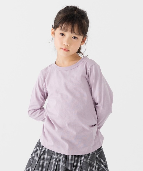 chil2（チルツー）の「全20色 無地長袖Tシャツ（Tシャツ/カットソー・キッズ・クリーム/ラベンダー/ワインレッド/ミント/オレンジ/レッド/グレー/ブラック/チャコールグレー/ホワイト/ベージュ/スモークピンク/イエロー/ネイビー/ライトグリーン/ブルー/モカ/グリーン/マスタード/サックスブルー・80ｃｍ/90cm/110cm/100cm/120cm/130cm/140cm/150cm/160cm）」の14枚目の写真