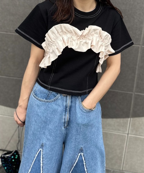 mi via loca(ミヴィアロカ)の「配色フリルギャザー クロップドトップス(Tシャツ/カットソー・レディース・ブラック/カーキ/オフホワイト・FREE)」の18枚目の写真