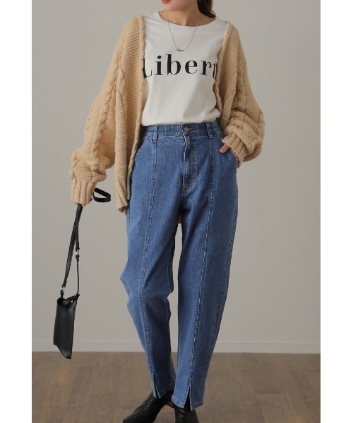 HUG.U（ハグユー）の「ecoデニムスリットパンツ（デニムパンツ・レディース・インディゴブルー/ダークインディゴブルー/ワンウォッシュ・S/M/L/XL）」の5枚目の写真