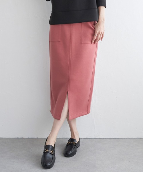 ikka（イッカ）の「【雑誌InRed11月号掲載】GOKU楽ダンボールタイトスカート【洗濯機で洗える】（スカート・レディース・レッド/ベージュ/モカ/ダークグリーン/ブラック・S/M/L）」の5枚目の写真