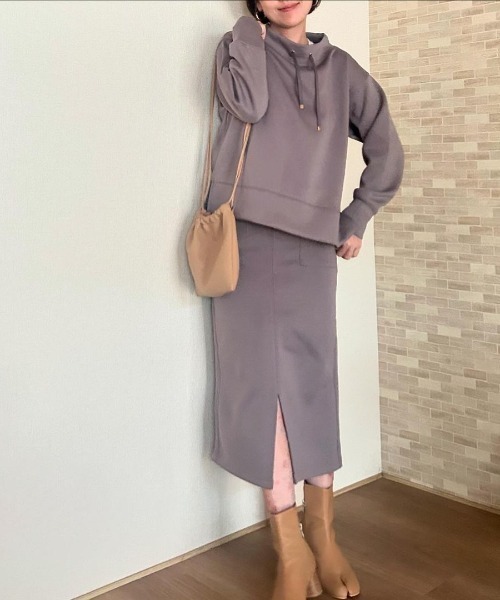 ikka（イッカ）の「【雑誌InRed11月号掲載】GOKU楽ダンボールタイトスカート【洗濯機で洗える】（スカート・レディース・レッド/ベージュ/モカ/ダークグリーン/ブラック・S/M/L）」の13枚目の写真