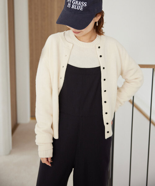 SLOBE IENA(スローブイエナ)の「echecs クルーネックカーディガン(カーディガン/ボレロ・レディース・ライトグリーン/レッド/チャコールグレー/アイボリー・FREE)」の22枚目の写真