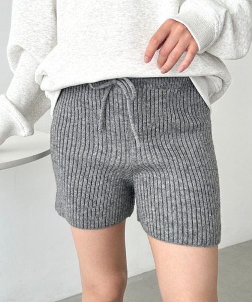 CLEA（クレア）の「リブニットショートパンツ（その他パンツ・レディース・ベージュ/アイボリー/ブラック/グレー・FREE）」の11枚目の写真