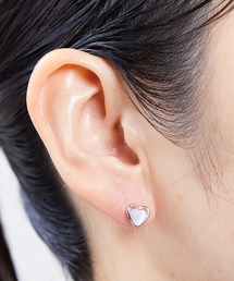 Zoule（ゾーラ）の「Zoule ゾーラ：ネイビーシリーズ　cats heart　ハート　ピアス（ピアス（両耳用））」