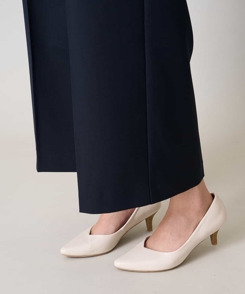 a.v.v（アーヴェヴェ）の「【洗える/イージーケア/UVカット/ストレッチ】スカルノテックスクロップドワイドパンツ（その他パンツ・レディース・ネイビー/ブラウン/ライトグレー・34/36/40/38/42）」の21枚目の写真