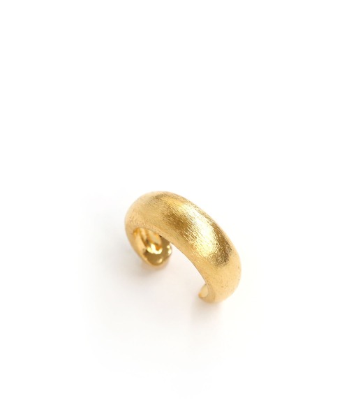 colleca la（コレカラ）の「[silver925]プランプ マットイヤーカフ〈金属アレルギー対応〉（イヤーカフ・レディース・シルバー/ゴールド・FREE）」の5枚目の写真