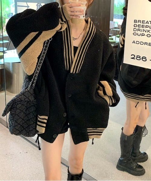 SHEENA(シーナ)の「サガラ刺しゅうバックロゴボアスタジャン(スタジャン・レディース・ブラック・M)」の22枚目の写真