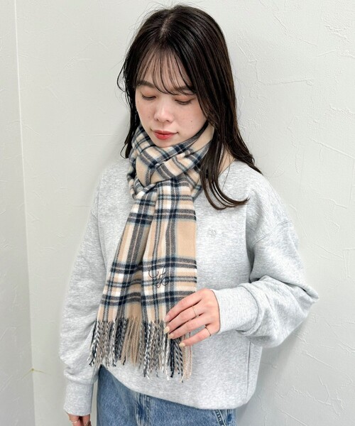 fredy emue（フレディエミュ）の「ソフトチェックストール（ストール/ショール・レディース・ブラック系その他/ブルー系その他/ベージュ系その他・FREE）」の3枚目の写真