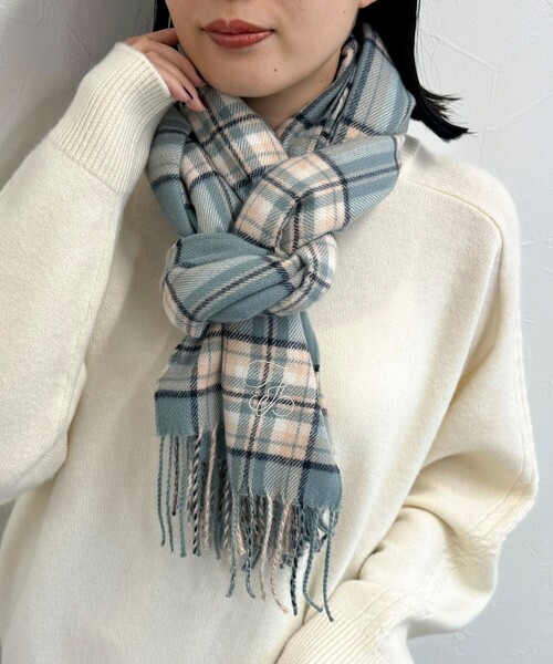 fredy emue（フレディエミュ）の「ソフトチェックストール（ストール/ショール・レディース・ブラック系その他/ブルー系その他/ベージュ系その他・FREE）」の5枚目の写真