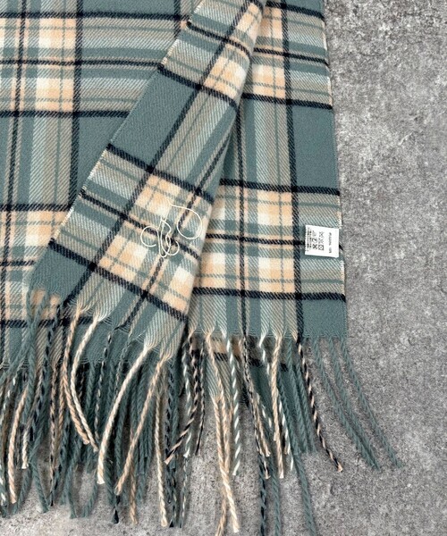 fredy emue（フレディエミュ）の「ソフトチェックストール（ストール/ショール・レディース・ブラック系その他/ブルー系その他/ベージュ系その他・FREE）」の18枚目の写真