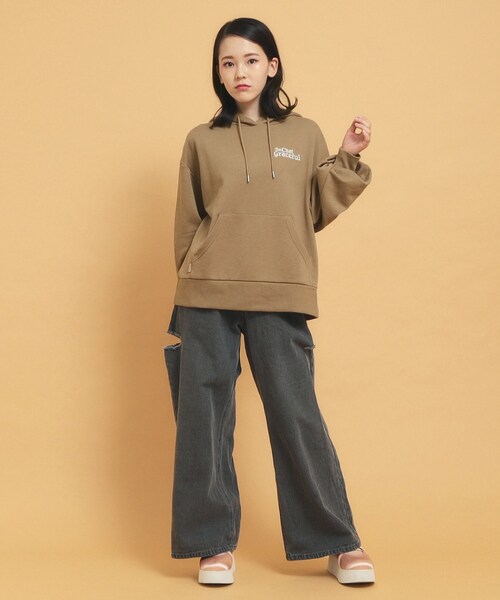 PINK-latte(ピンクラテ)の「◆あざとかわいい!クマ耳フーディ裏毛(スウェット・キッズ・ベージュ/ブラウン/アイボリー・13/14/15 /16)」の4枚目の写真