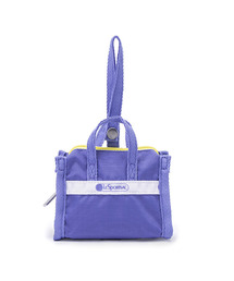LeSportsac（レスポートサック）の「MICRO WEEKENDER CHARM ディープペリウィンクル（チャーム・メンズ）」