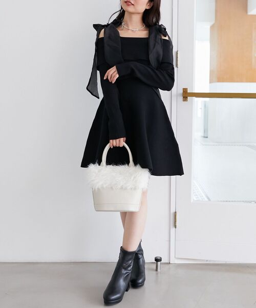 MAJESTIC LEGON（マジェスティックレゴン）の「マラボーバッグ（ショルダーバッグ・レディース・ピンク/アイボリー・FREE）」の4枚目の写真