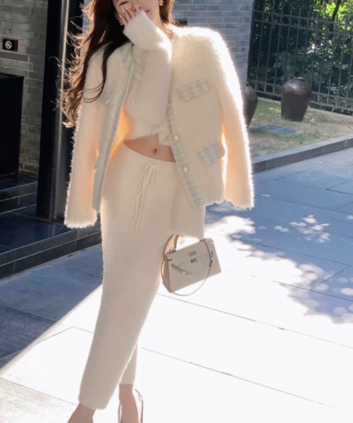 AsRiRe（アスリレイ）の「シンプルデザインニットセットアップ（ニット/セーター・レディース・ホワイト/ブラウン・M）」の5枚目の写真