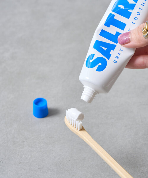 BIRTHDAY BAR(バースデイバー)の「【SALTRAIN】GraySalt ToothpasteCleanBreath(オーラルケア/歯磨きグッズ・レディース・ブルー・0)」の4枚目の写真