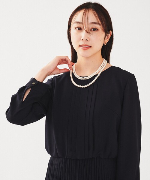 UNTITLED（アンタイトル）の「【セレモニー対応】レイヤードフェイクパール（ネックレス・レディース・ホワイト/グレー/オフホワイト・99）」の10枚目の写真