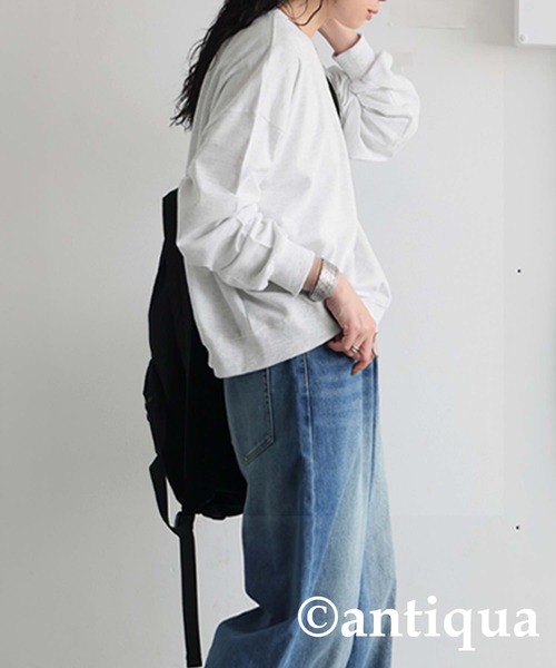 antiqua（アンティカ）の「ミニ裏毛変形トップス（スウェット・レディース・ブラック/オートミール・ONESIZE）」の4枚目の写真