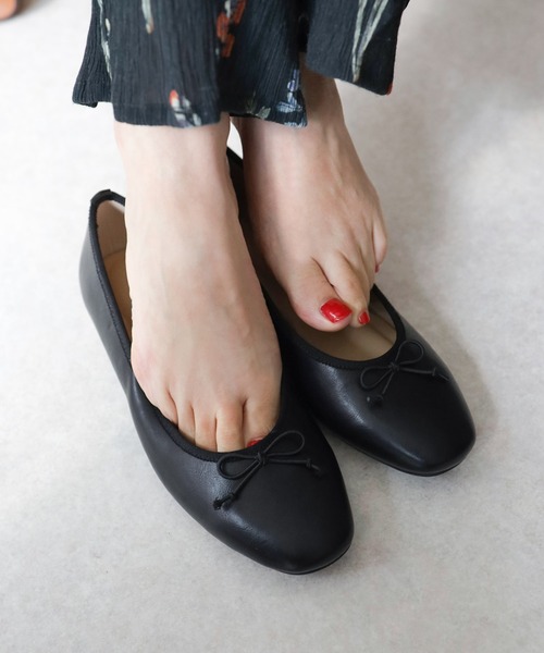 SESTO(セスト)の「かかとがパカパカしにくい!ローヒールスクエアトゥパンプス(バレエシューズ・レディース・ブラック/ブラック系その他/シルバー/ブラウン・22.5cm/23.0cm/23.5cm/24.0cm/24.5cm/25.0cm)」の8枚目の写真