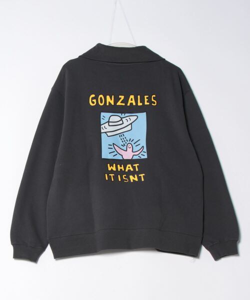 (What it isNt)ART BY MARKGONZALES(ワットイットイズント)の「【(What it isNt)ART BY MARKGONZALES / (ワットイットイズント) アートバイ マークゴンザレス】バックプリントハーフジップスウェットトレーナー(スウェット・メンズ・ホワイト/パープル/チャコールグレー・MEDIUM/LARGE/X-LARGE)」の4枚目の写真