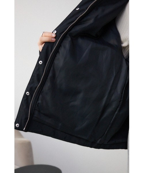 AZUL by moussy（アズールバイマウジー）の「スウィッチングボアブルゾン（ブルゾン・レディース・アイボリー/カーキ/ブラック・SMALL/MEDIUM）」の13枚目の写真