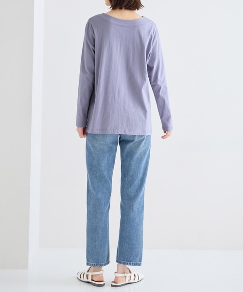 Viola e Viola(ヴィオラエヴィオラ)の「柔らか綿100%大人キレイTシャツ(Tシャツ/カットソー・レディース・ホワイト×ブラック/ブラック/ホワイト/ブルー・3L/LL/L/M)」の17枚目の写真