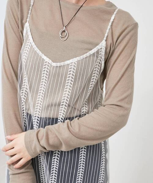 le.coeur blanc（ルクールブラン）の「《手洗い可能》シアーリブロングスリーブTシャツ（Tシャツ/カットソー・レディース・ベージュ/ダークグレー/オフホワイト・38）」の11枚目の写真