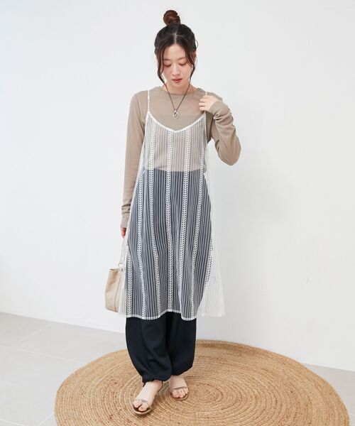 le.coeur blanc（ルクールブラン）の「《手洗い可能》シアーリブロングスリーブTシャツ（Tシャツ/カットソー・レディース・ベージュ/ダークグレー/オフホワイト・38）」の12枚目の写真