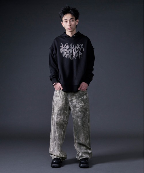 Ellno Loset（エルノロゼット）の「アソートモチーフロゴフーディ（パーカー・メンズ・ブラック/ブラック系その他・MEDIUM/LARGE）」の9枚目の写真