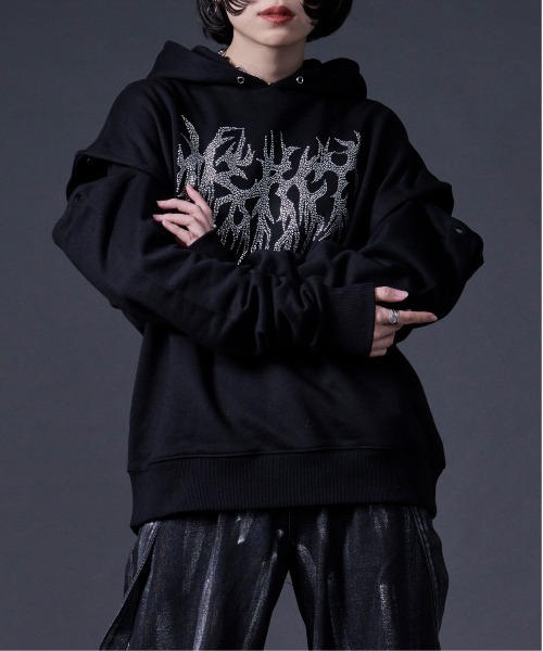 Ellno Loset（エルノロゼット）の「アソートモチーフロゴフーディ（パーカー・メンズ・ブラック/ブラック系その他・MEDIUM/LARGE）」の21枚目の写真