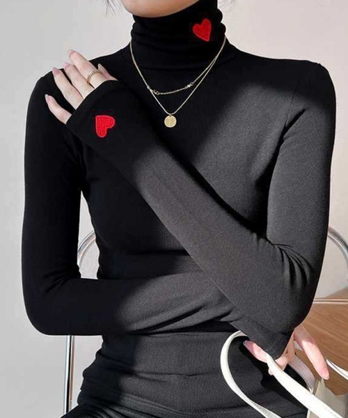 Jayro(ジャイロ)の「ハートロゴ刺繍ハイネックトップス(Tシャツ/カットソー・レディース・ブラック/ホワイト・FREE)」の13枚目の写真