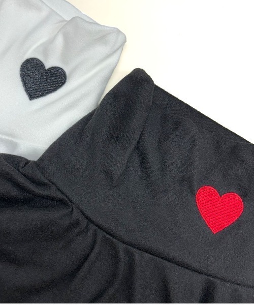 Jayro(ジャイロ)の「ハートロゴ刺繍ハイネックトップス(Tシャツ/カットソー・レディース・ブラック/ホワイト・FREE)」の15枚目の写真