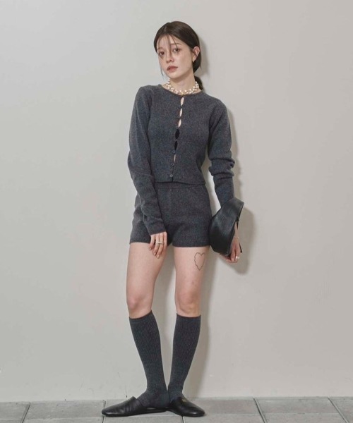TODAYFUL(トゥデイフル)の「Cashmere Compact Cardigan(カーディガン/ボレロ・レディース・モカ/オリーブ/チャコールグレー・FREE)」の18枚目の写真