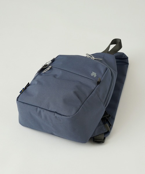moz(モズ)の「moz(モズ) 撥水 A5サイズ収納可 ボディバッグ ショルダーバッグ ZZRK-05(ボディバッグ/ウエストポーチ・レディース・アイボリー/ブラック/グレイッシュブルー/キャメル/トリコロール・ONE SIZE)」の15枚目の写真