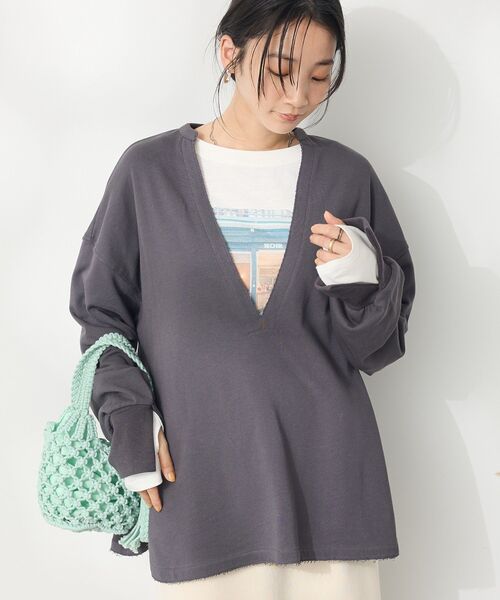 CRAFT STANDARD BOUTIQUE(クラフトスタンダードブティック)の「TC裏毛Vネックプルオーバー(スウェット・レディース・アイボリー/ベージュ/ブラック・FREE)」の5枚目の写真