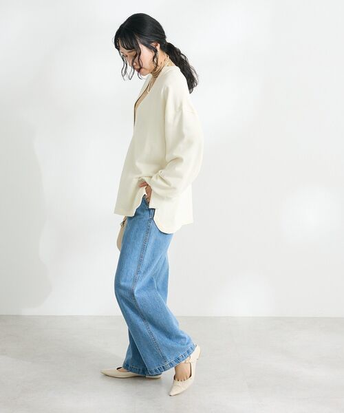 CRAFT STANDARD BOUTIQUE(クラフトスタンダードブティック)の「TC裏毛Vネックプルオーバー(スウェット・レディース・アイボリー/ベージュ/ブラック・FREE)」の20枚目の写真