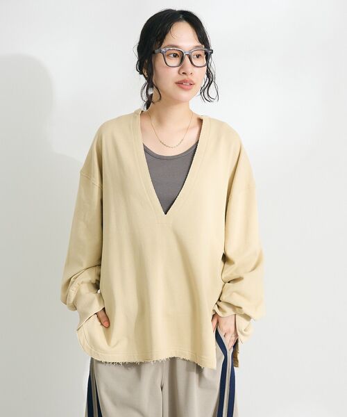 CRAFT STANDARD BOUTIQUE(クラフトスタンダードブティック)の「TC裏毛Vネックプルオーバー(スウェット・レディース・アイボリー/ベージュ/ブラック・FREE)」の22枚目の写真