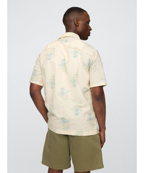 GAP(ギャップ)の「リネン混 バケーション スタンダードフィットシャツ 半袖(シャツ/ブラウス・メンズ・ブラウン/ストライプ/マルチ・XS/S/M/L/XL)」の4枚目の写真