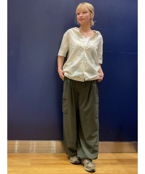 GAP(ギャップ)の「リネン混 バケーション スタンダードフィットシャツ 半袖(シャツ/ブラウス・メンズ・ブラウン/ストライプ/マルチ・XS/S/M/L/XL)」の17枚目の写真