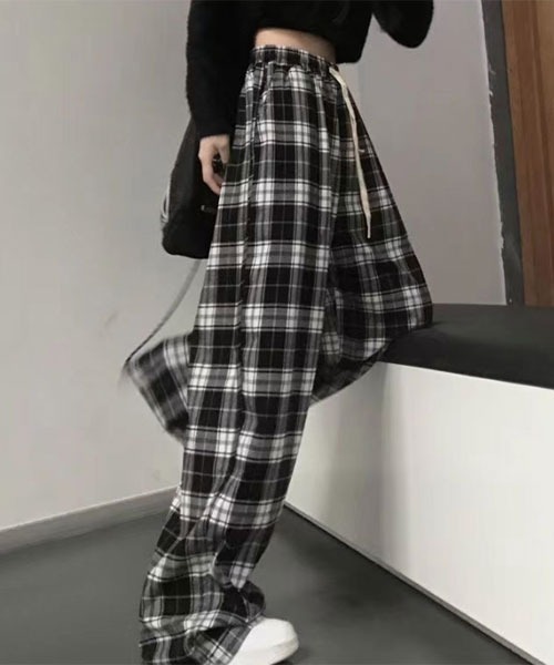 urge：（アージコロン ）の「【URGE：】タータンチェック柄 ドローコード紐 バギー イージー パンツ（その他パンツ・レディース・ブラック・SMALL/MEDIUM/LARGE/X-LARGE）」の2枚目の写真