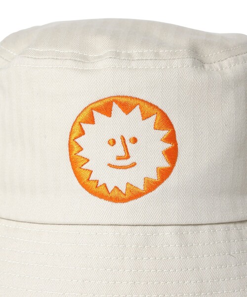 fennica（フェニカ）の「【HELSHINKI】【別注】cableami × HELSINKI PLAYGROUND / バケットハット（ハット・レディース・ベージュ・MEDIUM）」の5枚目の写真