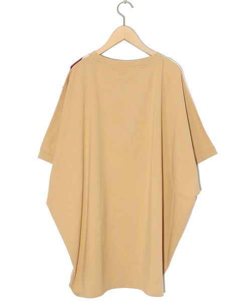 ScoLar（スカラー）の「151651：アニメ風ネコ柄 バイカラープルオーバー（Tシャツ/カットソー・レディース・ベージュ/パープル/ブルー・M）」の15枚目の写真