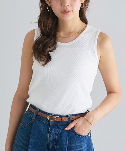 Pierrot（ピエロ）の「【ブラ紐隠し】クルーネックリブタンクトップ（タンクトップ・レディース・ブラック/オフホワイト/ネイビー/サンドベージュ/チャコール・M/L）」の2枚目の写真