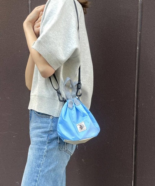 COBMASTER(コブマスター)の「【COBMASTER(コブマスター)×BAYFLOW】2WAY巾着ショルダー(ショルダーバッグ・レディース・オレンジ/ブラック/ライトブルー/グリーン/ホワイト・0)」の2枚目の写真