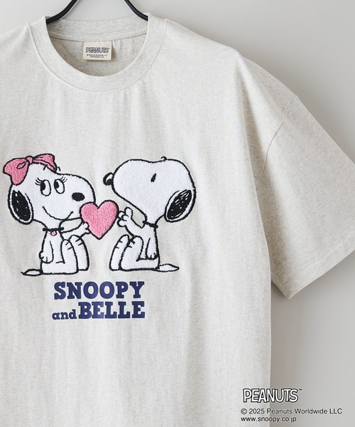 PEANUTS（ピーナッツ）の「【PEANUTS/ピーナッツ】オリジナルデザインTシャツ スヌーピー 　ベル　ドロップショルダー ビッグシルエット　ユニセックス（Tシャツ/カットソー・メンズ・パープル系その他2/ホワイト系その他2/ベージュ系その他/ピンク系その他・X-LARGE/LARGE/SMALL/MEDIUM）」の7枚目の写真