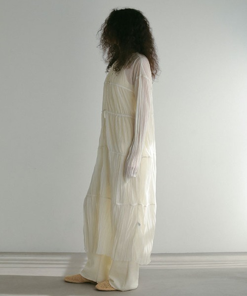 ETRE TOKYO（エトレトウキョウ）の「ソフトシアーワイドニットパンツ（その他パンツ・レディース・ブラウン/アイボリー・S/M）」の16枚目の写真