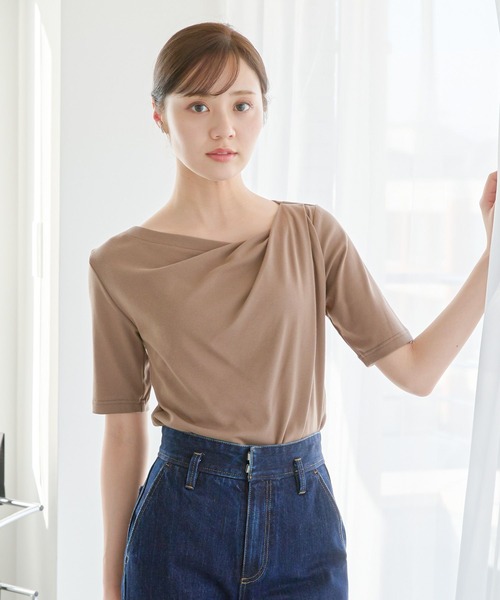 Andemiu（アンデミュウ）の「ドレープカットTシャツ451395（Tシャツ/カットソー・レディース・モカ/オフホワイト/ブラック/サックスブルー/チャコールグレー・FREE）」の4枚目の写真