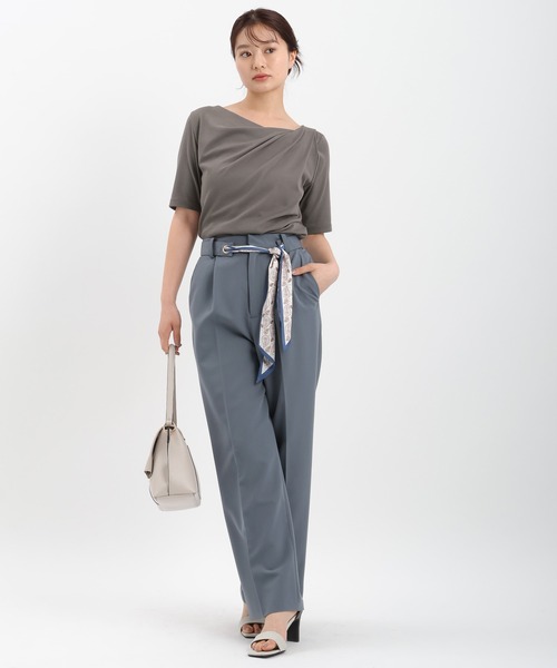 Andemiu（アンデミュウ）の「ドレープカットTシャツ451395（Tシャツ/カットソー・レディース・モカ/オフホワイト/ブラック/サックスブルー/チャコールグレー・FREE）」の7枚目の写真