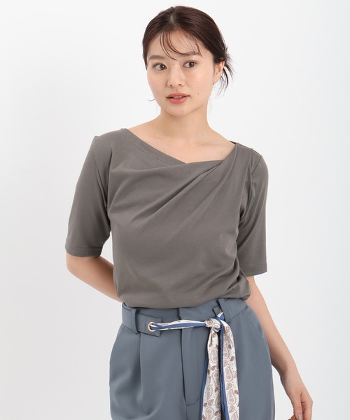 Andemiu（アンデミュウ）の「ドレープカットTシャツ451395（Tシャツ/カットソー・レディース・モカ/オフホワイト/ブラック/サックスブルー/チャコールグレー・FREE）」の8枚目の写真